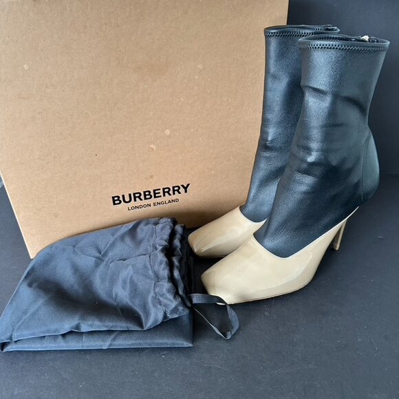 Burberry Misbrooke Lambskin Two Tone Booties Size 41 - Picture 1 of 16